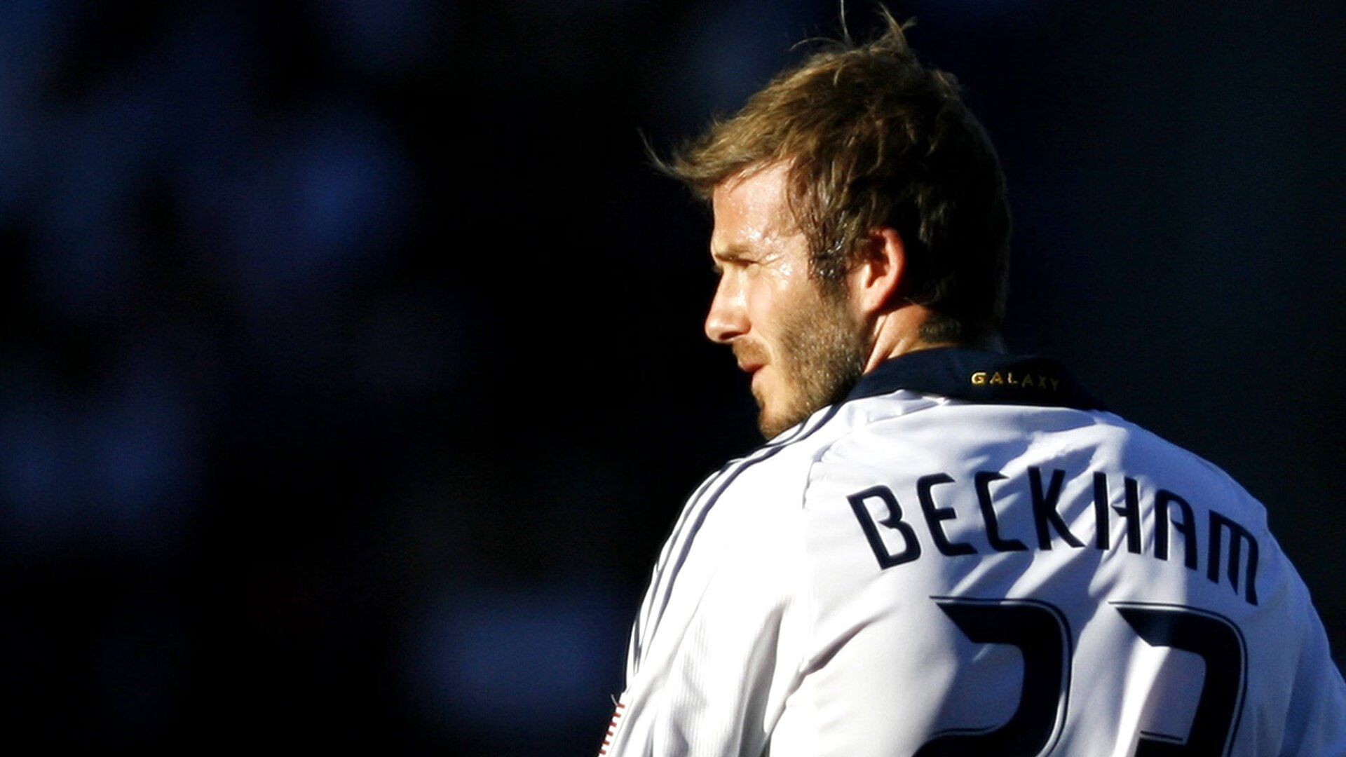 西班牙青年队在欧洲青年赛事中表现出色，潜力巨大