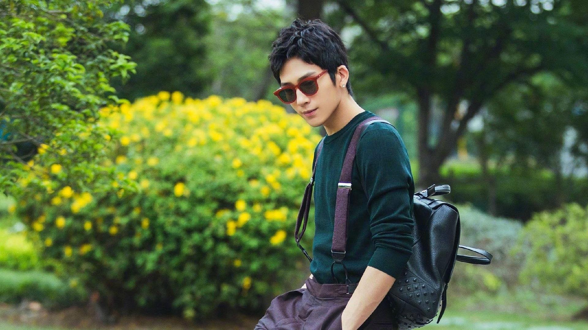 爱游戏体育在线app-_高空空中漂移：在云间释放速度激情_，空中飘移